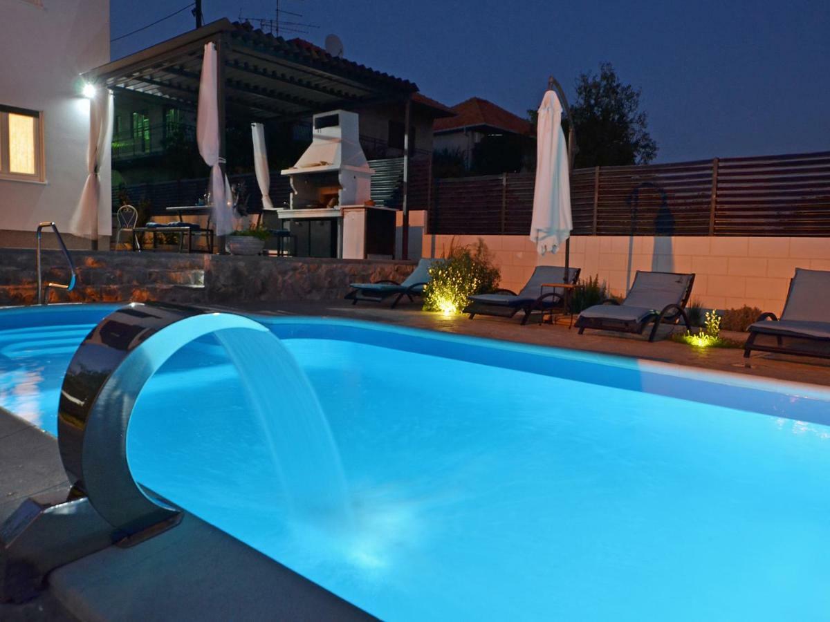 Deluxe Apartman Porto トロギール エクステリア 写真