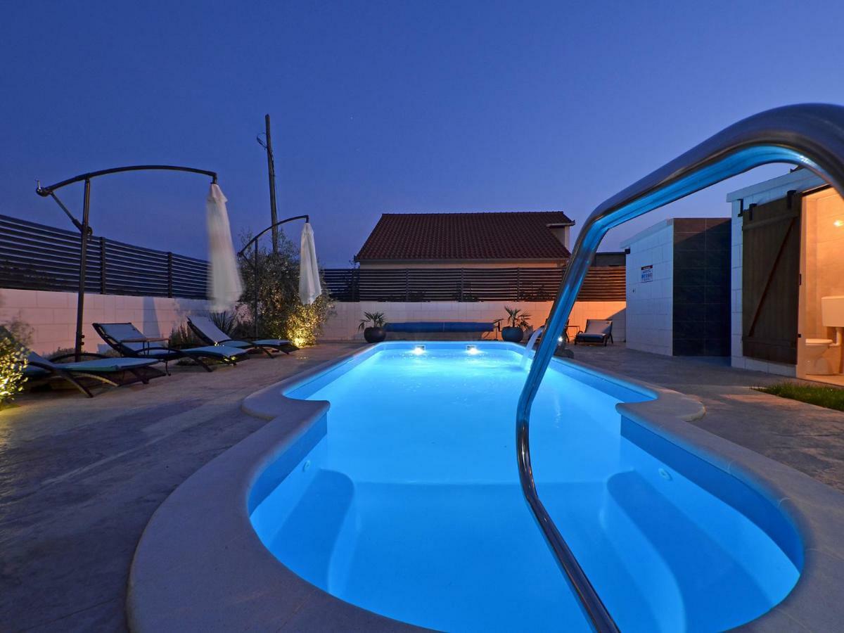 Deluxe Apartman Porto トロギール エクステリア 写真