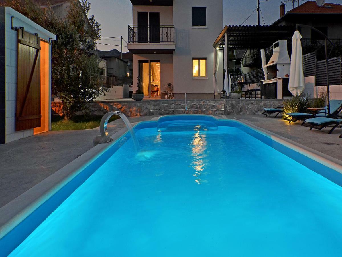 Deluxe Apartman Porto トロギール エクステリア 写真